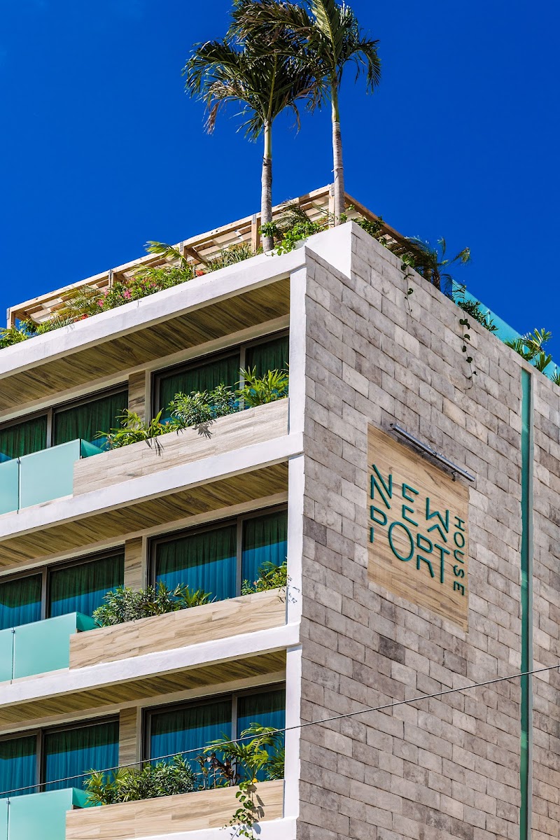 Newport House Playa